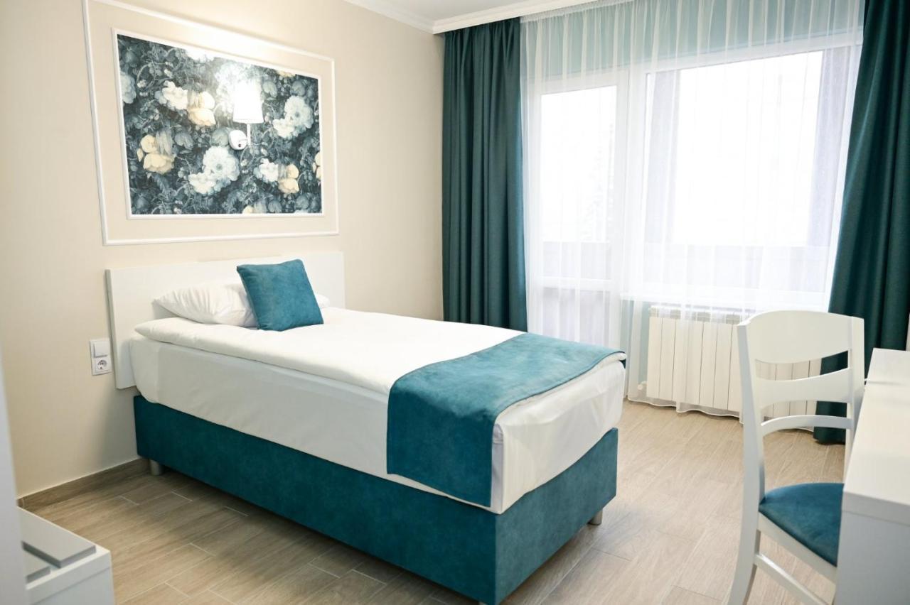 Hotel Роял Шумен Esterno foto